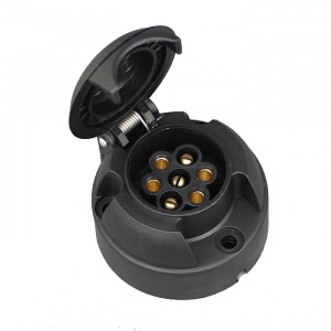 Salari 7 Pin Plastic Socket PR74000